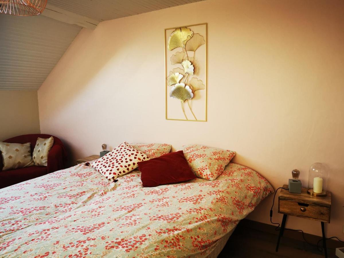 לינה וארוחת בוקר Bersaillin Domaine De L'Esperance, Chambre Rose מראה חיצוני תמונה